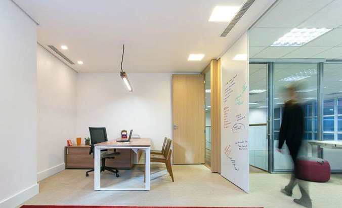 办公室装修如何让墙面更精致？