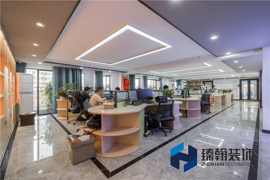 保利广场复试办公室开工啦